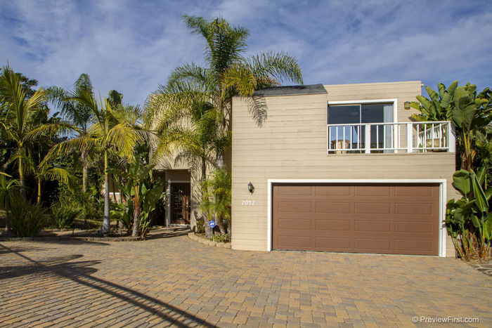 2042 Via Casa, before, photo 2